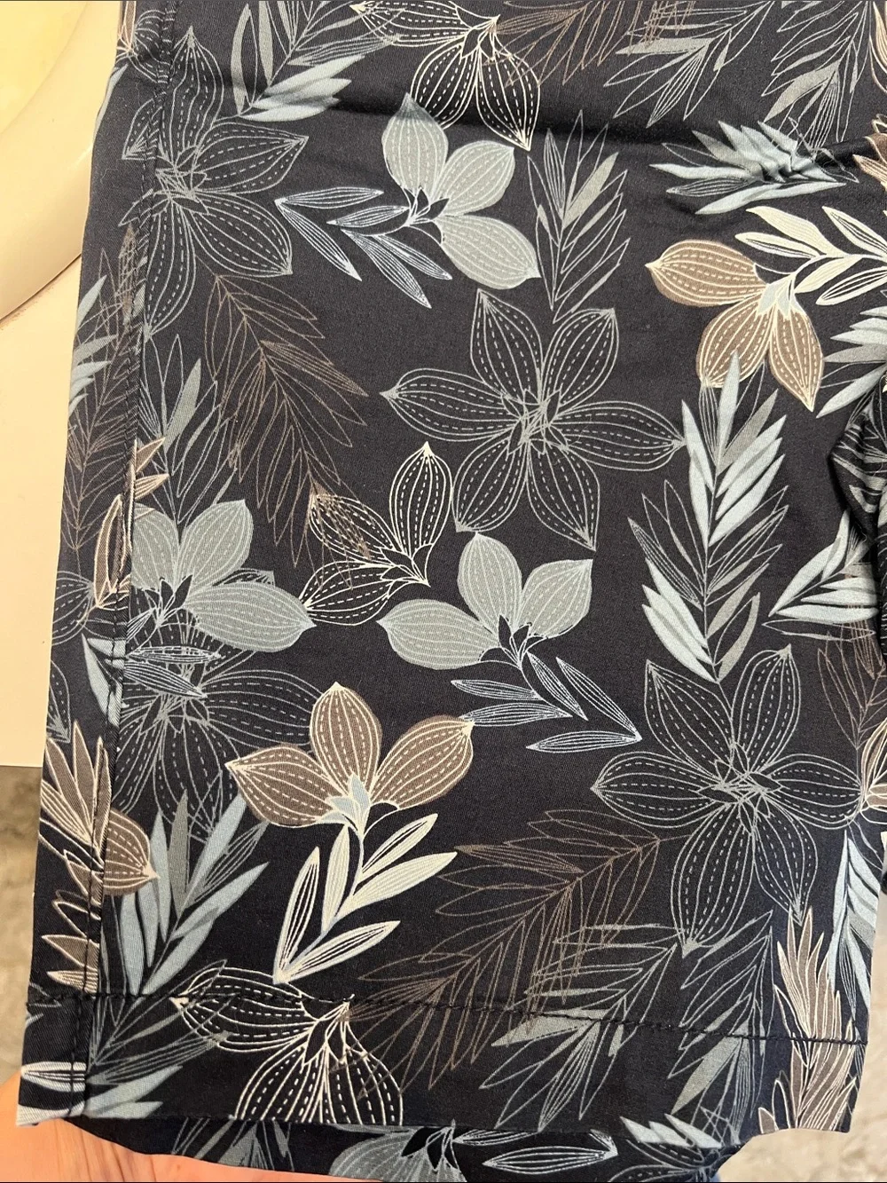 Goodfellow & Co Black Floral Leaf Print Hybrid Shorts